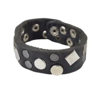 Bracciale Lione in cuoio e borchiato