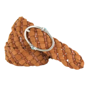 Cintura intrecciata in pelle e camoscio color cognac con fibbie stile western con dettagli turchesi ai lati