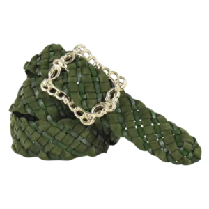 Cintura intrecciata in pelle e camoscio color verde con fibbia dorata