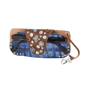 Custodia porta occhiali in pelle e borchiato con simil pietre colorate e pelle stampata cocco laminata